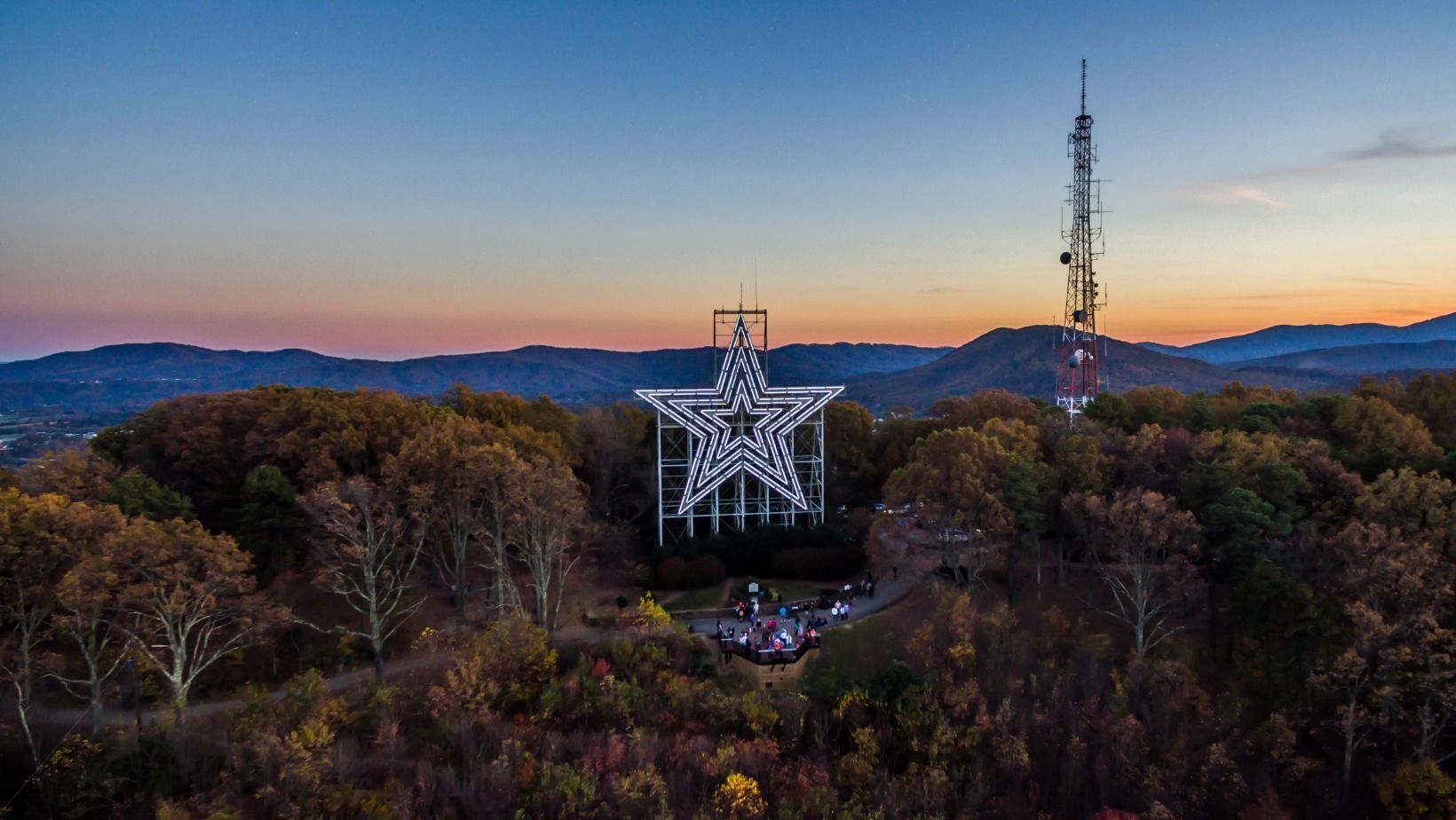 World's largest freestanding illuminated man-made star, world record in Roanoke, Virginia