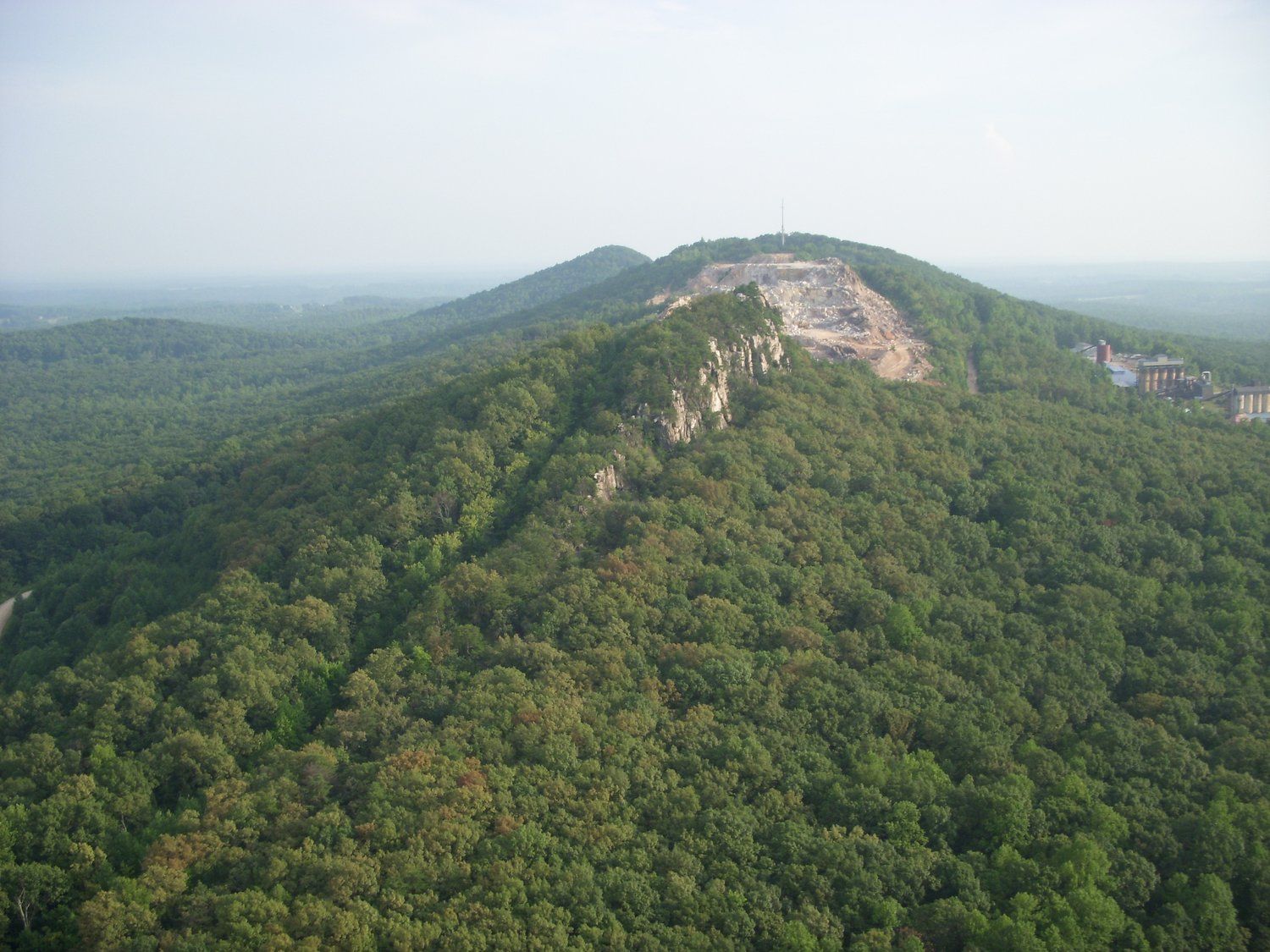 World's Largest Kyanite Mine, world record at Willis Mountain, Virginia