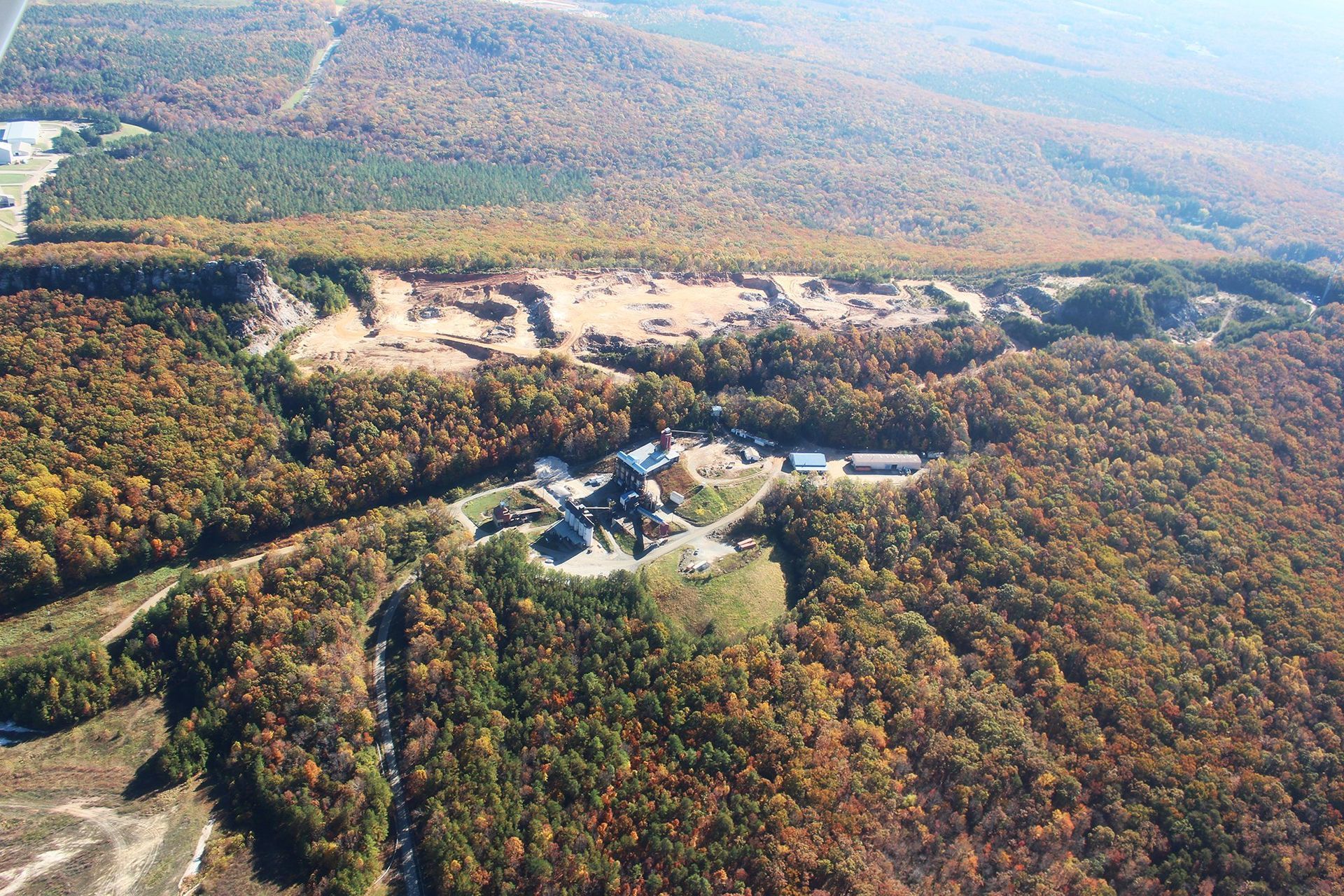 World's Largest Kyanite Mine, world record at Willis Mountain, Virginia