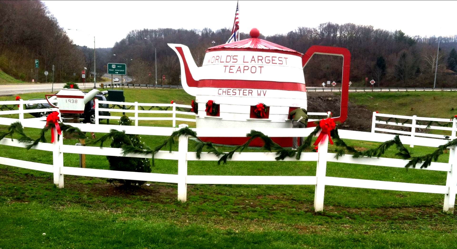 World's Largest Teapot-shaped Building, world record in Chester, West Virginia
