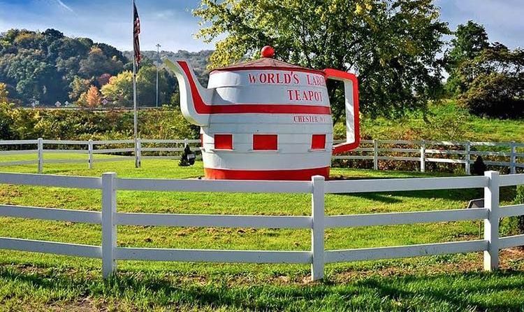 World's Largest Teapot-shaped Building, world record in Chester, West Virginia