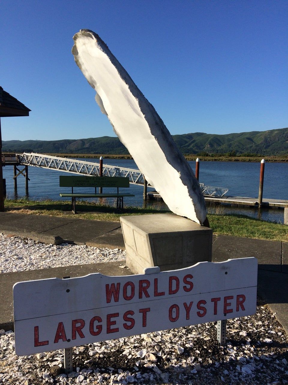 World’s Largest Oyster Sculpture, world record in South Bend, Washington