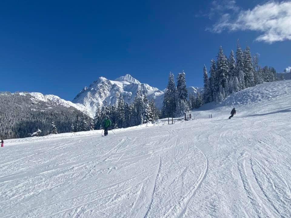 Most snow in one year, world record in Mount Baker, Washington