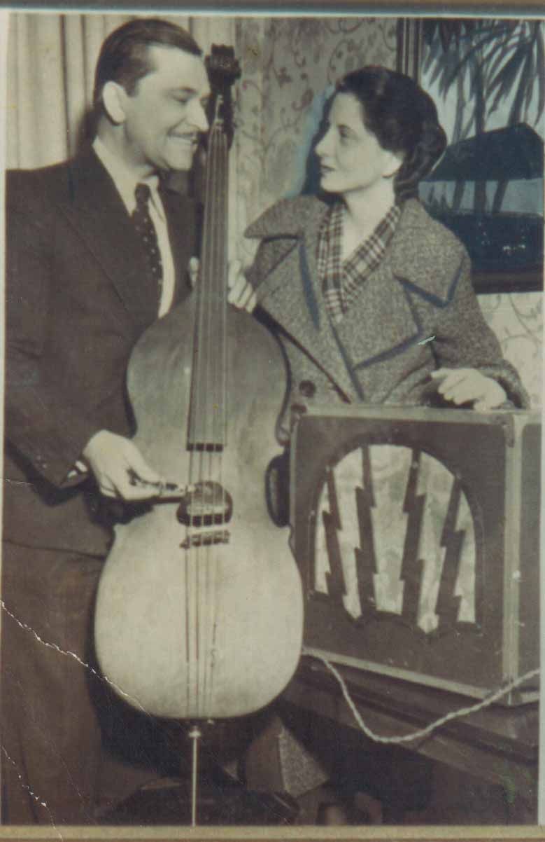 World's First Bass Guitar, world record in Seattle, Washington