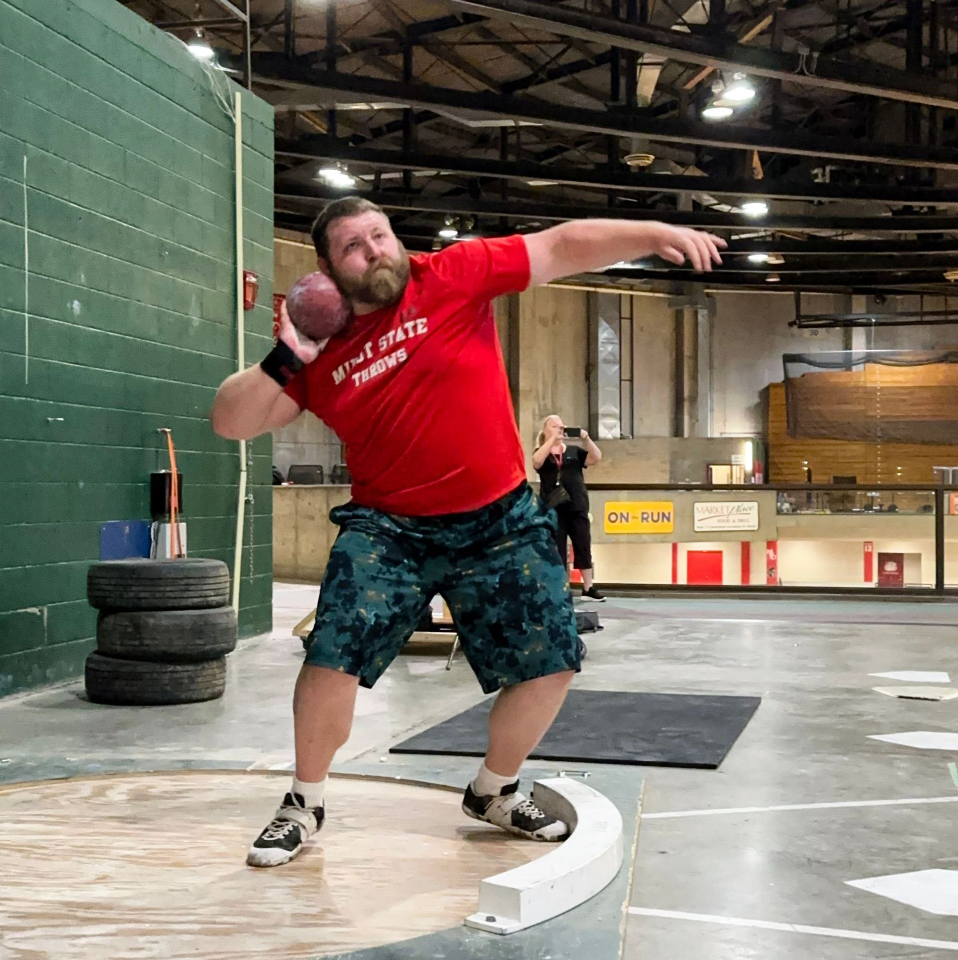 Farthest Power Throw with a 35 Pound Object, Dallas Reese sets world record﻿