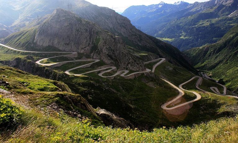 World's Most Scenic Mountain Road, The Transfăgărășan sets world record