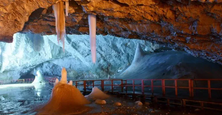 World's largest compact underground glacier, The Scărișoara Glacier Cave sets world record