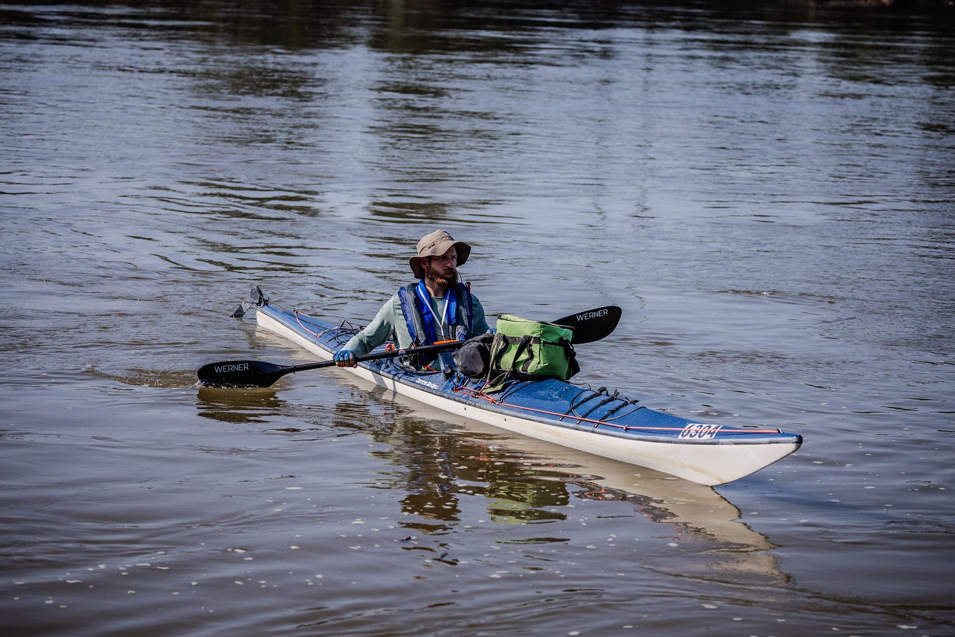 Longest journey by pumpkin boat (paddling), Steve Kueny sets world record
