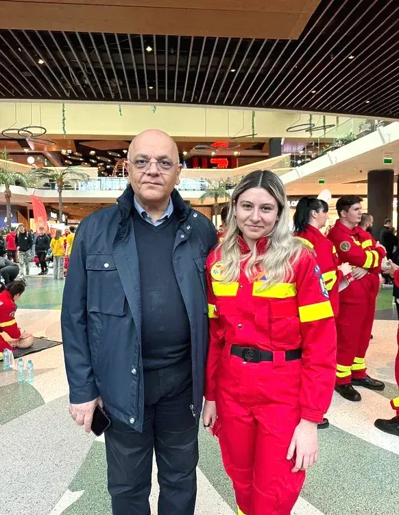 World's Youngest Certified Female Paramedic, Bianca Maria Oană sets world record World's Youngest Certified Female Paramedic, Bianca Maria Oană sets world record