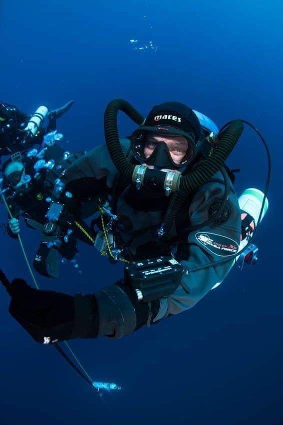 Longest time living underwater without depressurization, world record set by Dr. Joseph Dituri