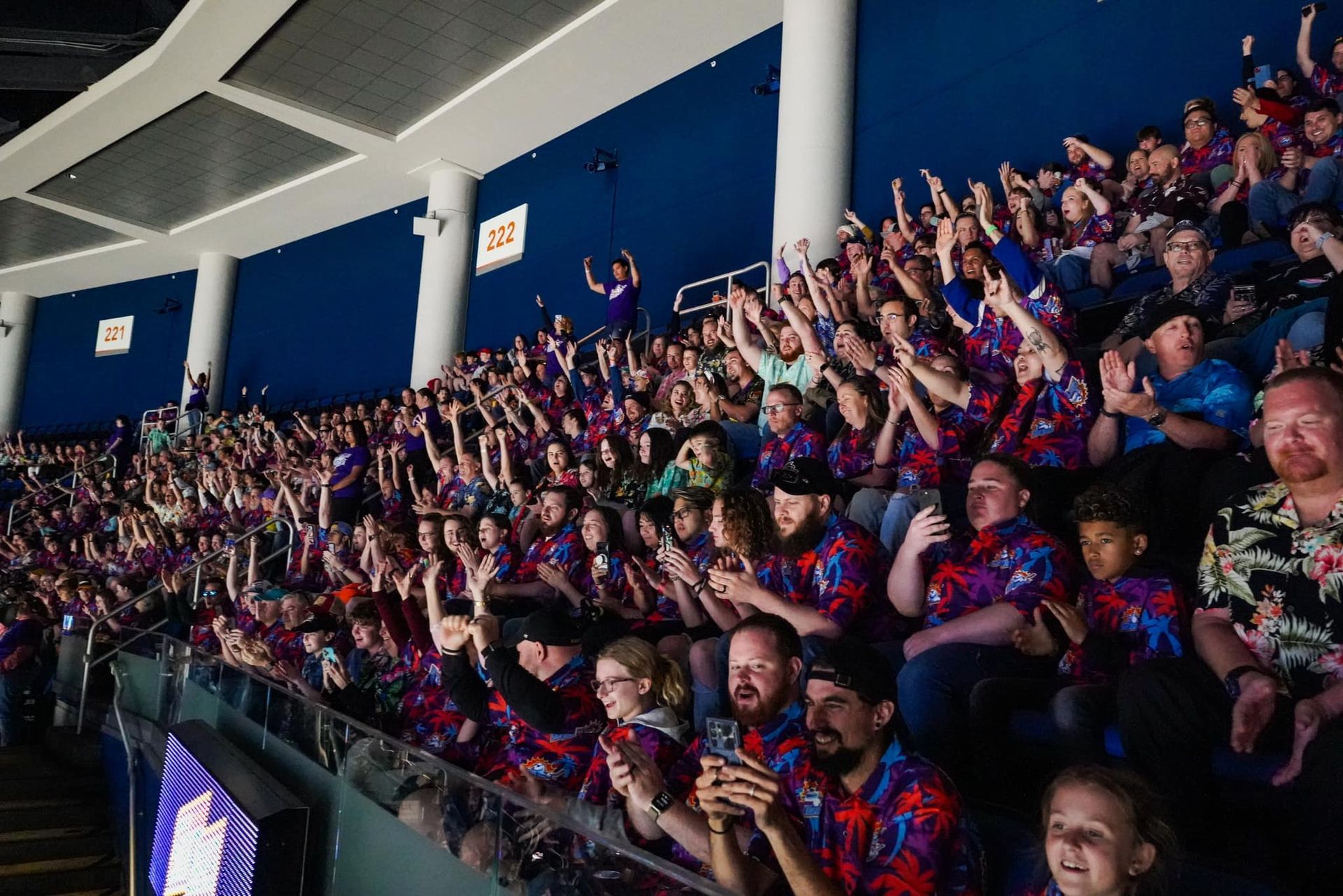 Largest gathering of people wearing aloha shirts, world record set in Orlando, Florida
