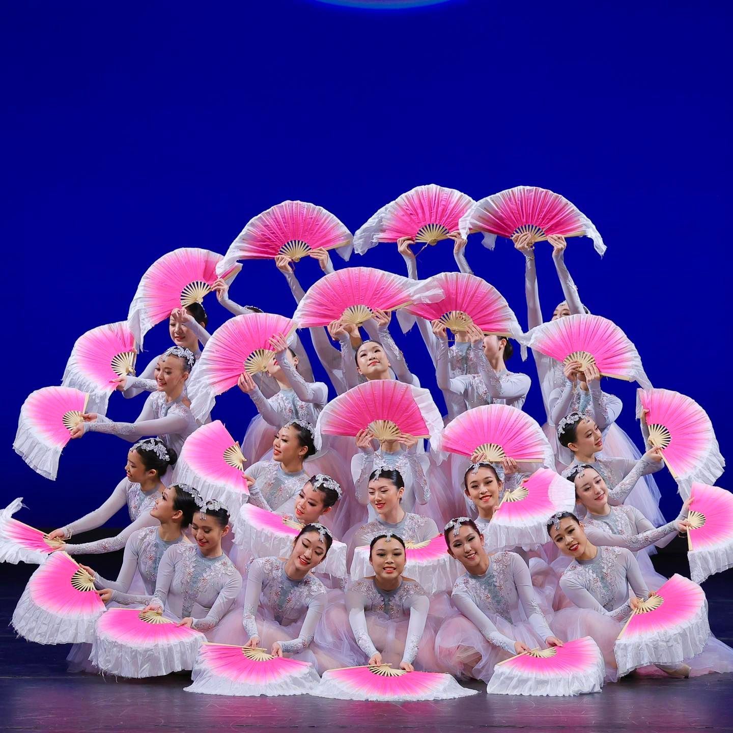 Most ballet dancers en pointe simultaneously, world record in New York, USA