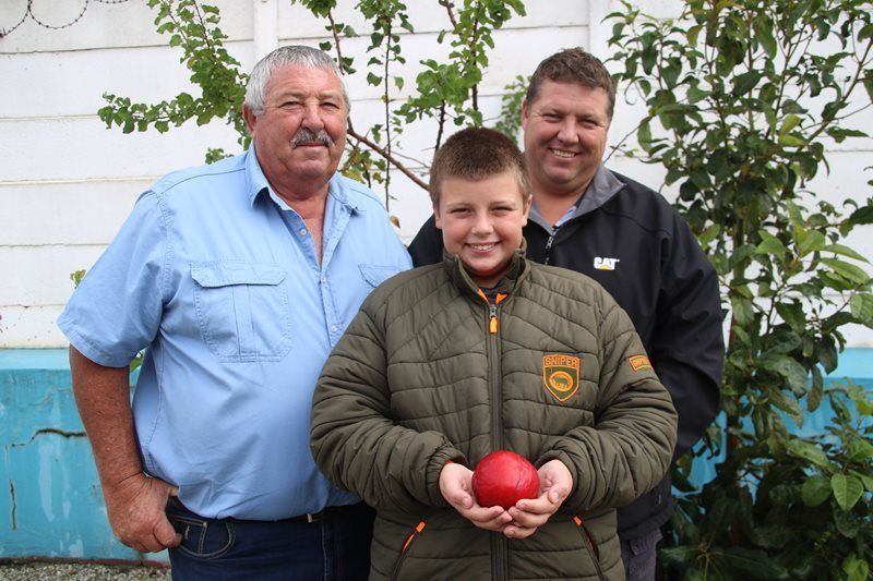 World's Heaviest Plum, world record in Waboomskraal, South Africa