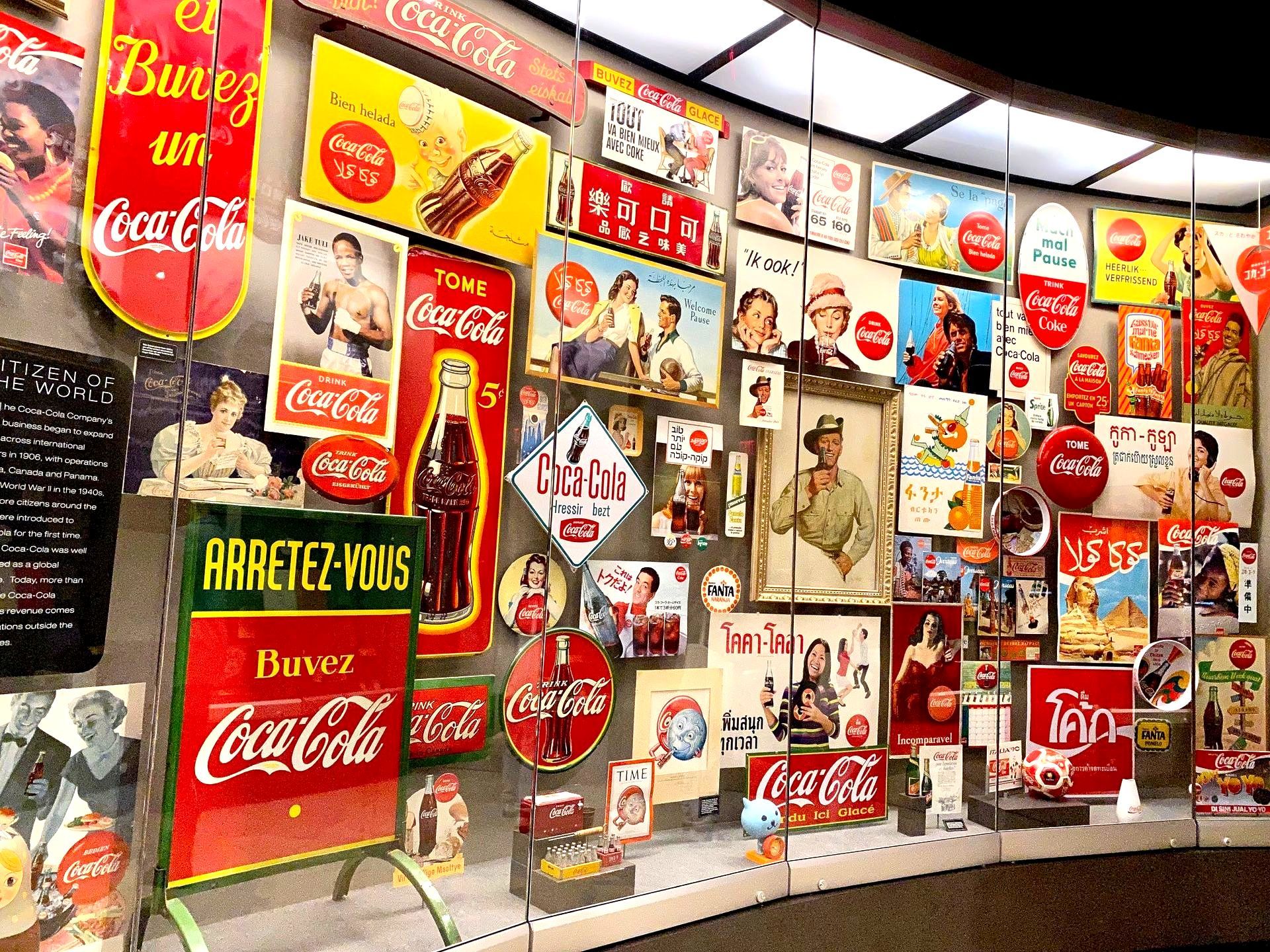 Largest collection of Coca-Cola memorabilia, world record set in Oregon, Ohio