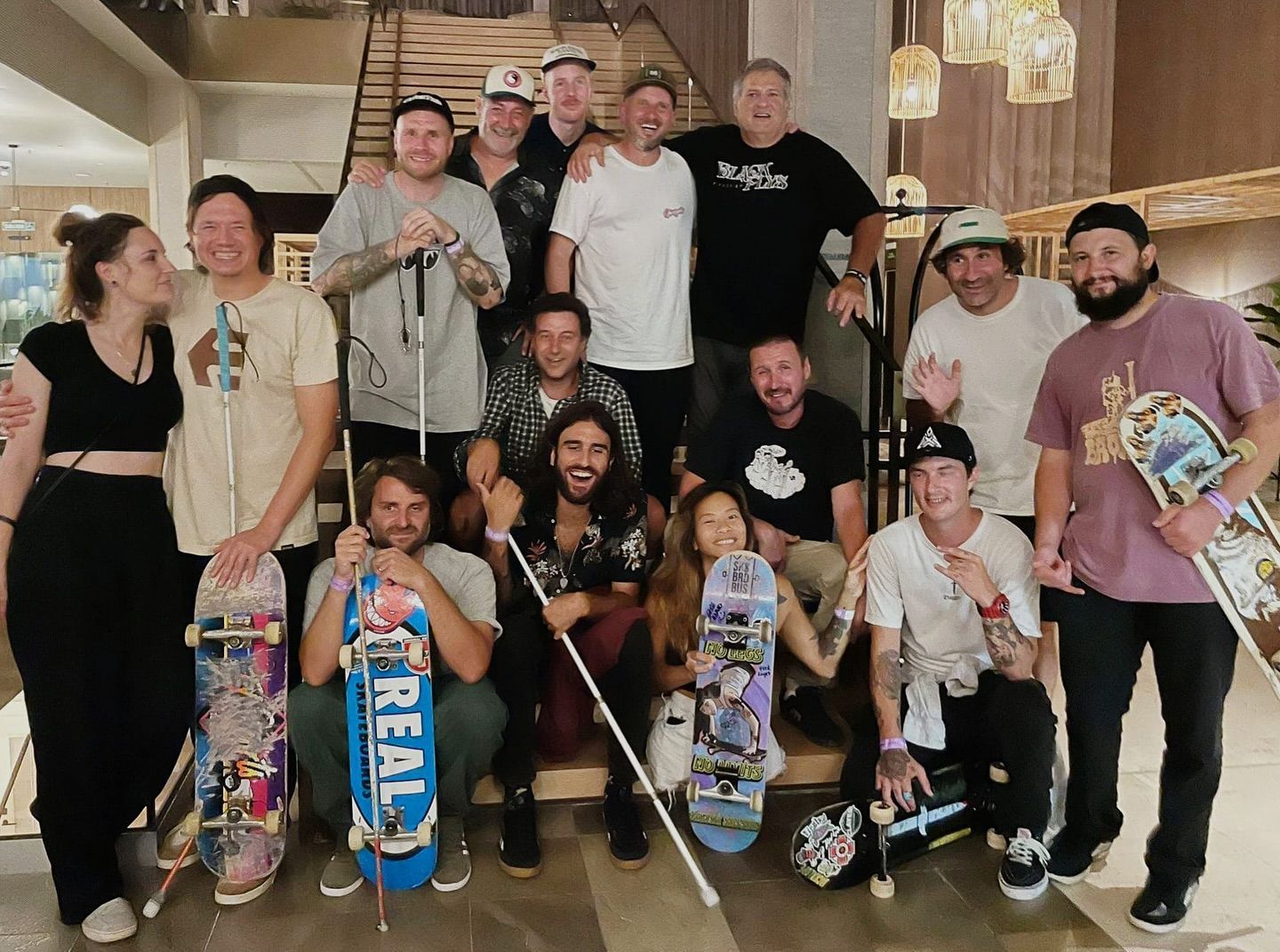 Longest handstand on a skateboard, Kanya Sesser sets world record