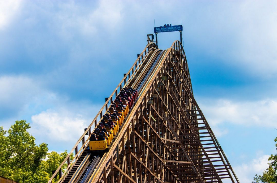 World’s Longest Wooden Roller Coaster, world record set in Mason, Ohio