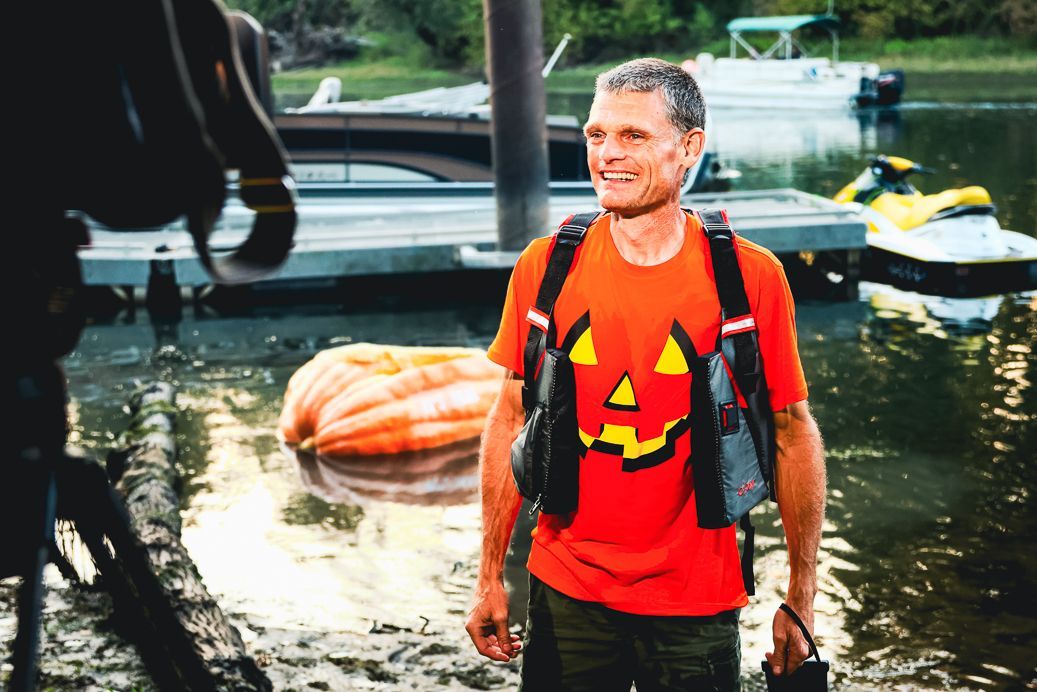 Longest journey by pumpkin boat (paddling), Gary Kristensen sets world record
