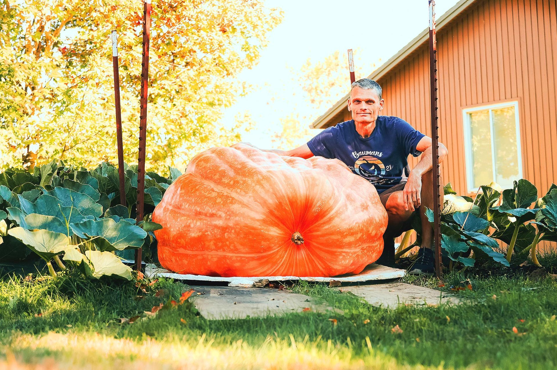 Longest journey by pumpkin boat (paddling), Gary Kristensen sets world record
