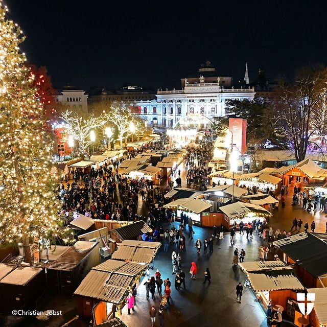 World's Largest Christmas Market, The Vienna Christmas World