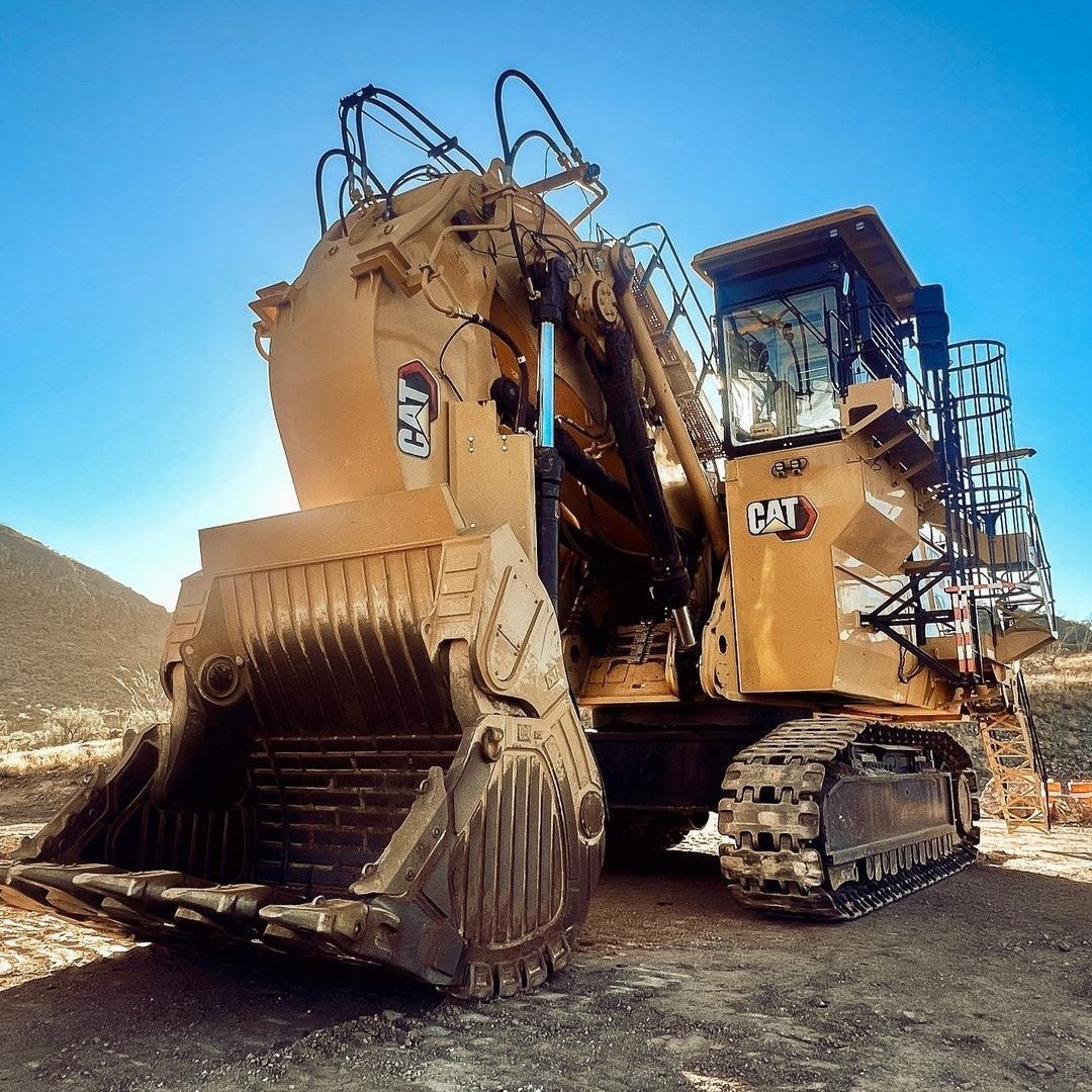 World's Largest Construction Equipment Manufacturer, Caterpillar sets world record
