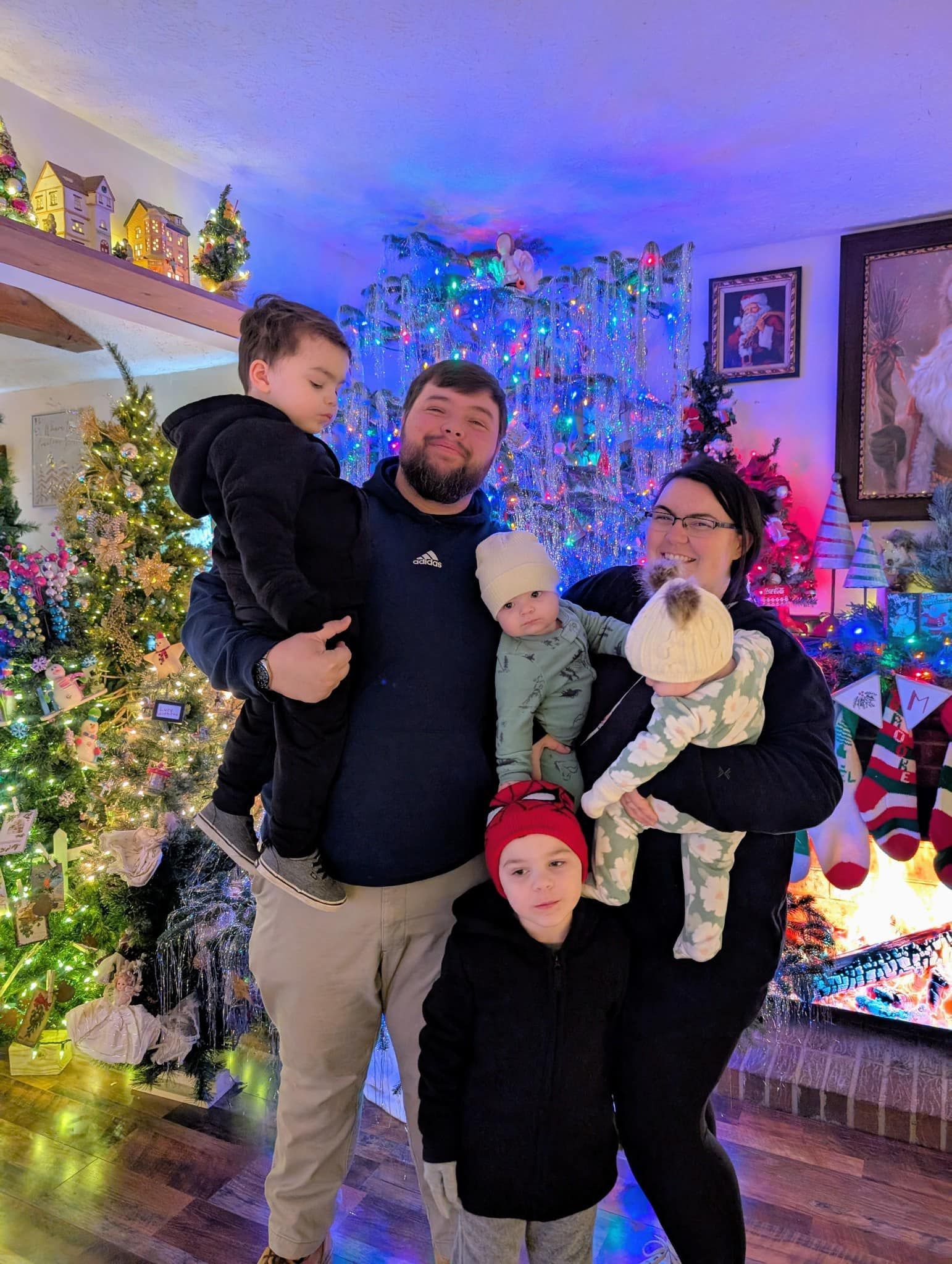 Most decorated Christmas trees in one house, Barbara Hardesty sets world record
