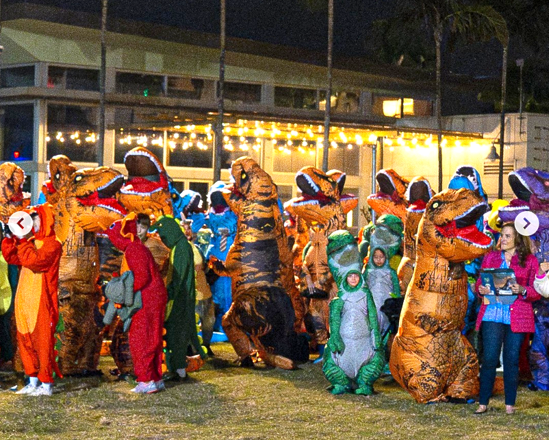 Largest gathering of people dressed as dinosaurs, Florida museum sets world record