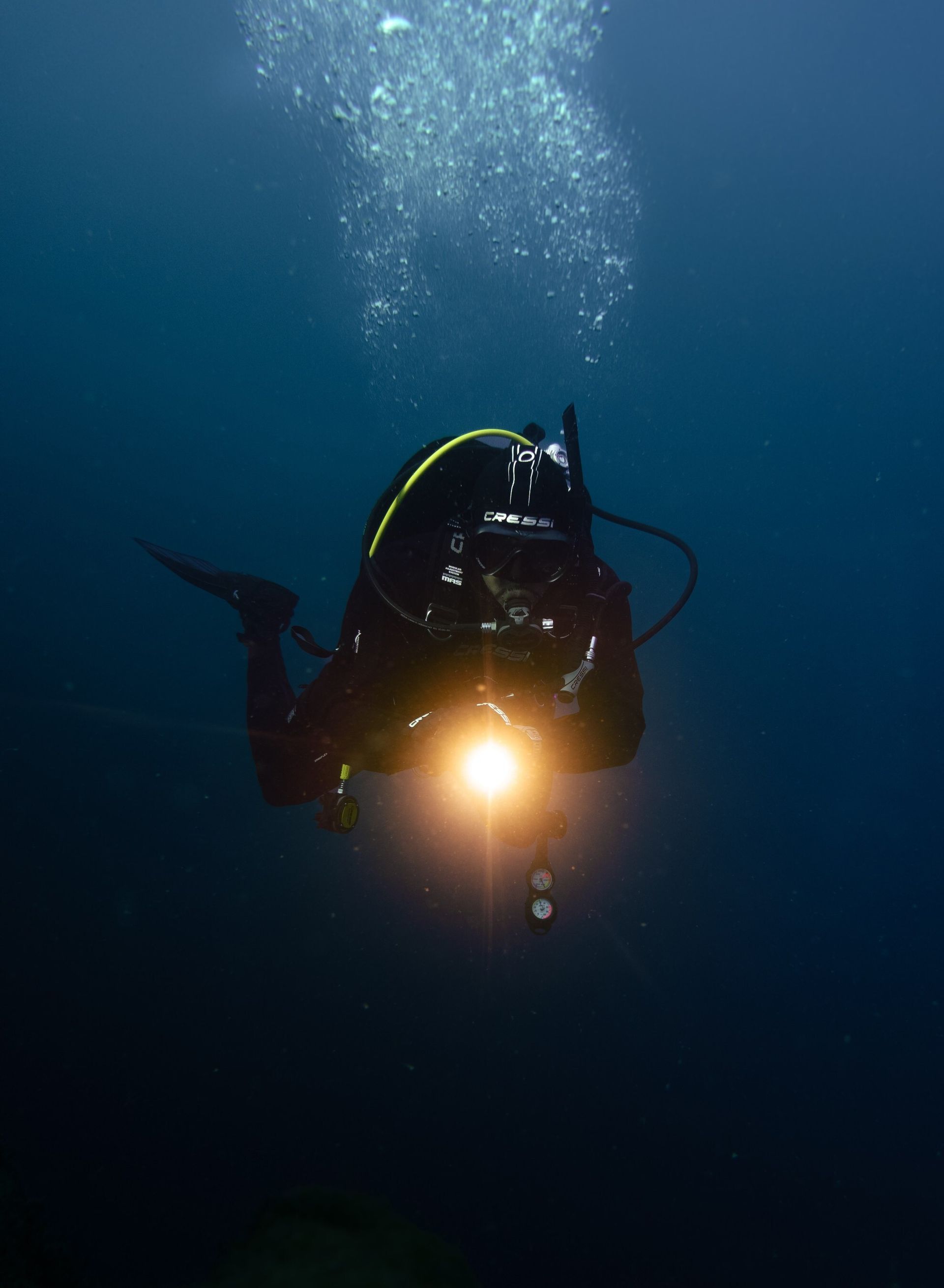 Fastest Scuba Dive Across All Seven Continents, Barrington Scott sets world record