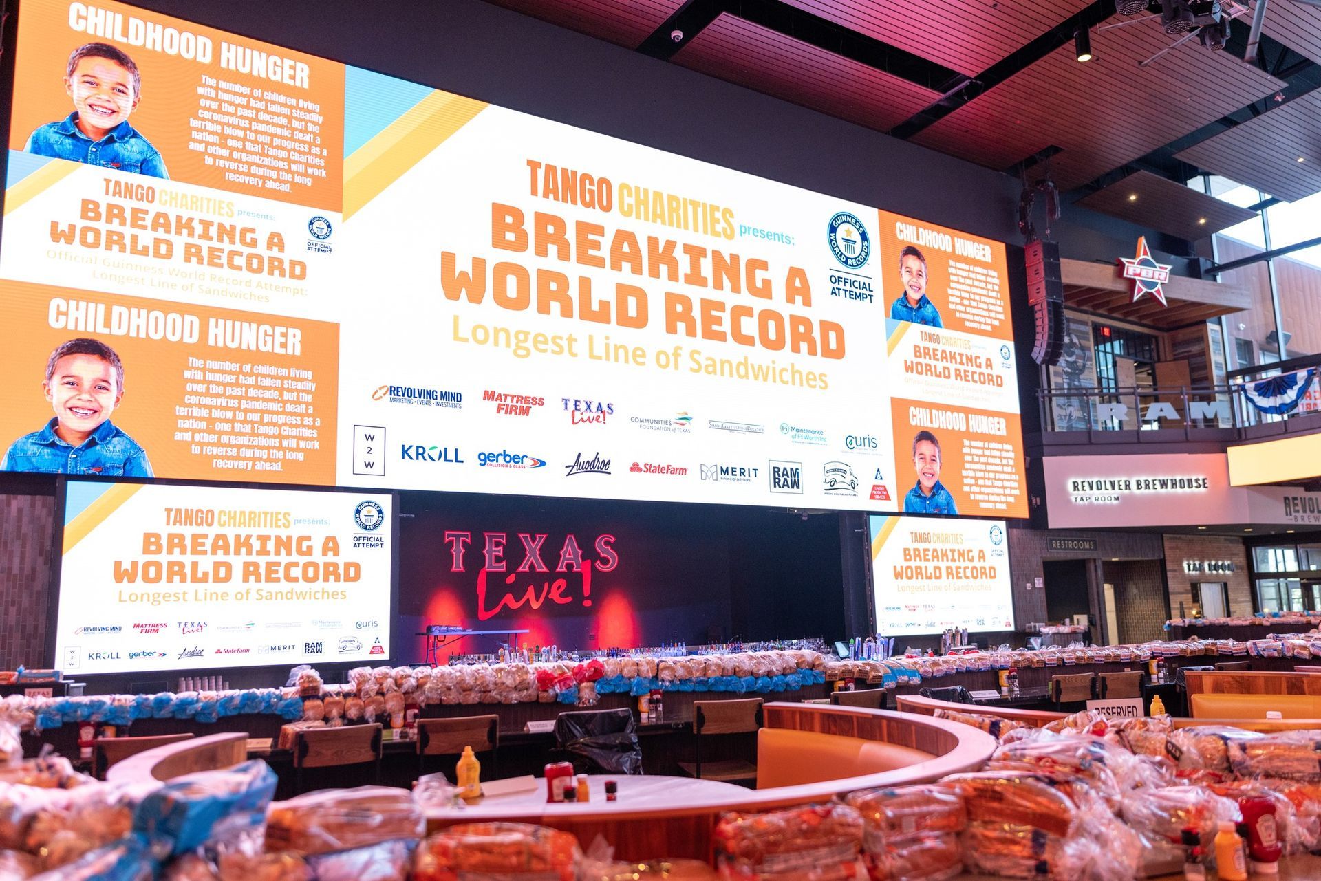 Longest line of sandwiches, world record set in Arlington, Texas
