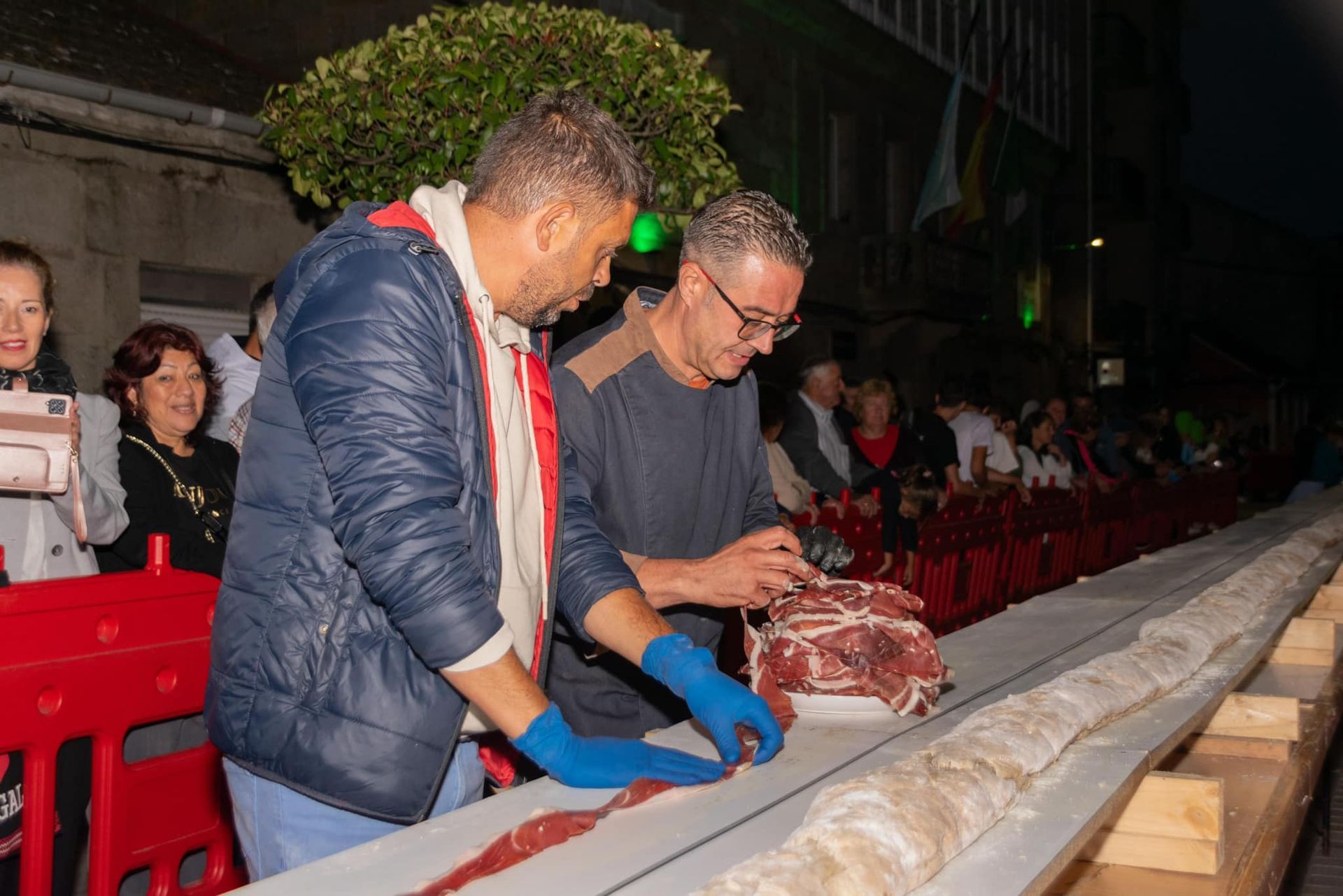 World's Longest Galician Ham Sandwich, world record in Pontevedra, Spain
