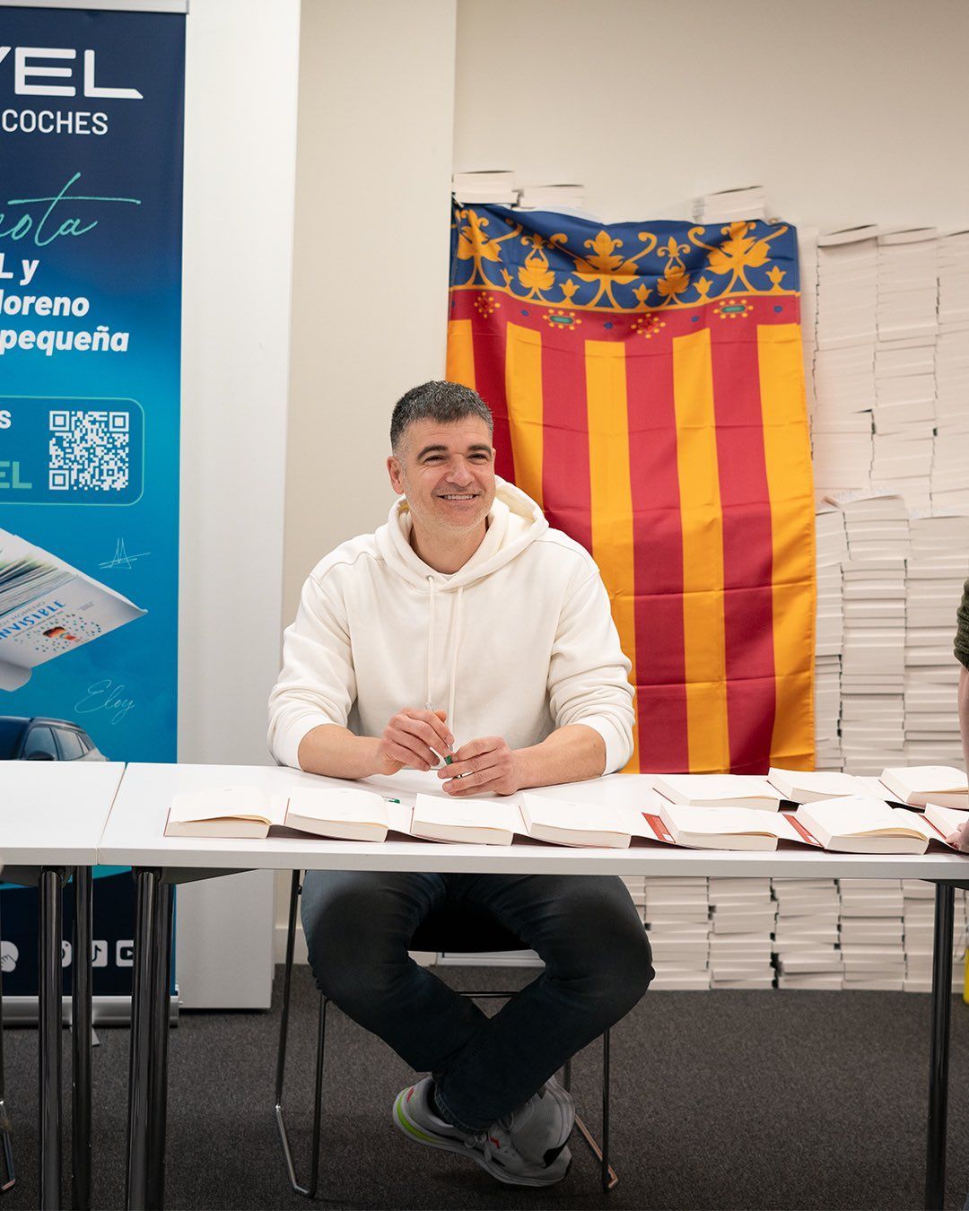 World's Largest Book Signing, world record set in Madrid, Spain
