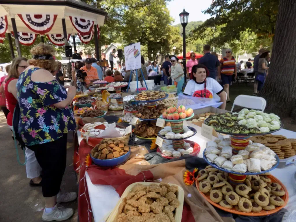 World's Largest Wedding Cookie Table, world record set in Monongahela, Pennsylvania