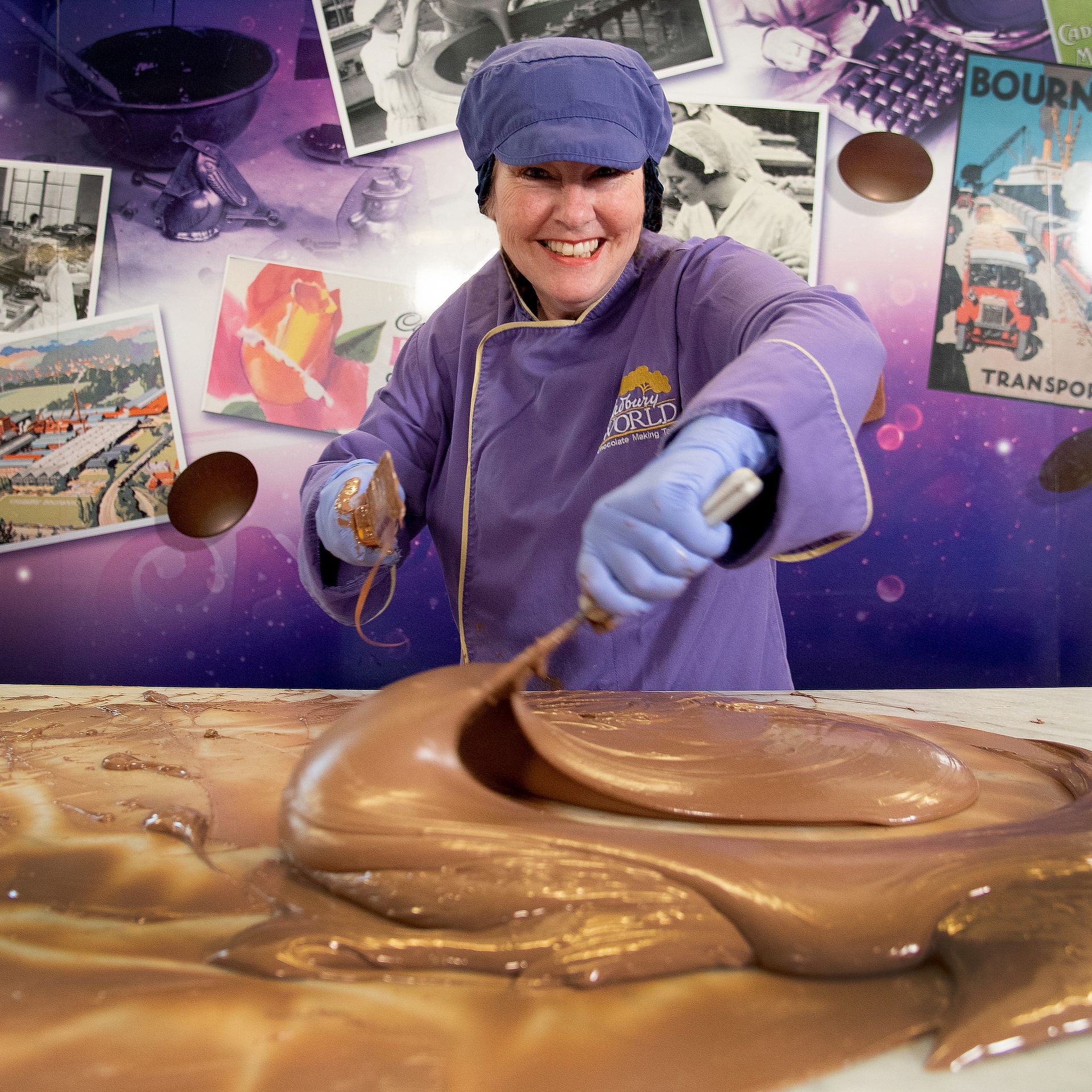 World's Largest Cadbury Creme Egg, Cadbury World in Birmingham sets world record
