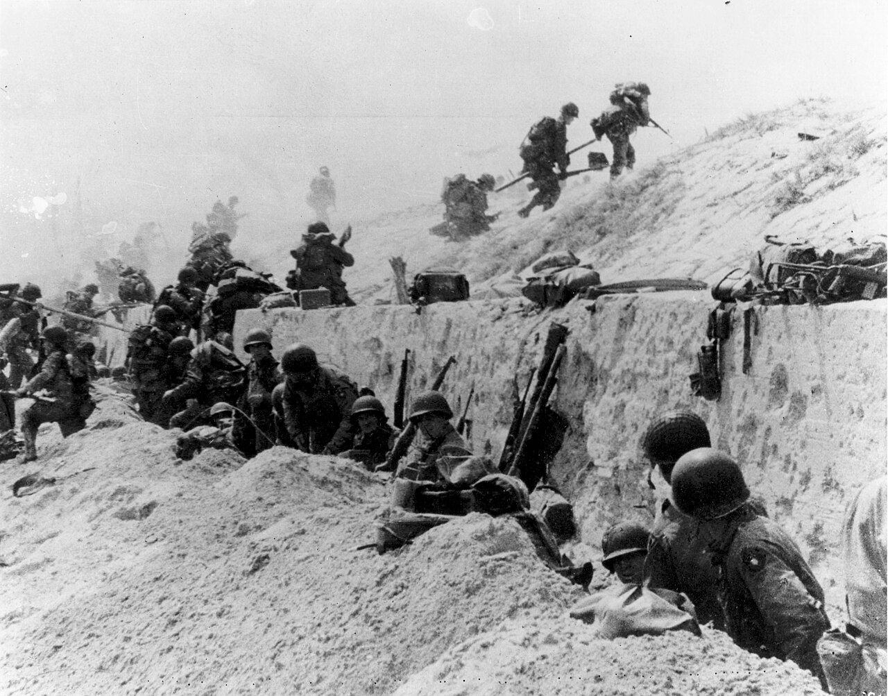 World's Largest Amfibious Invasion in History, world record set by the Allied invasion of Normandy, France World's Largest Amfibious Invasion in History, world record set by the Allied invasion of Normandy, France