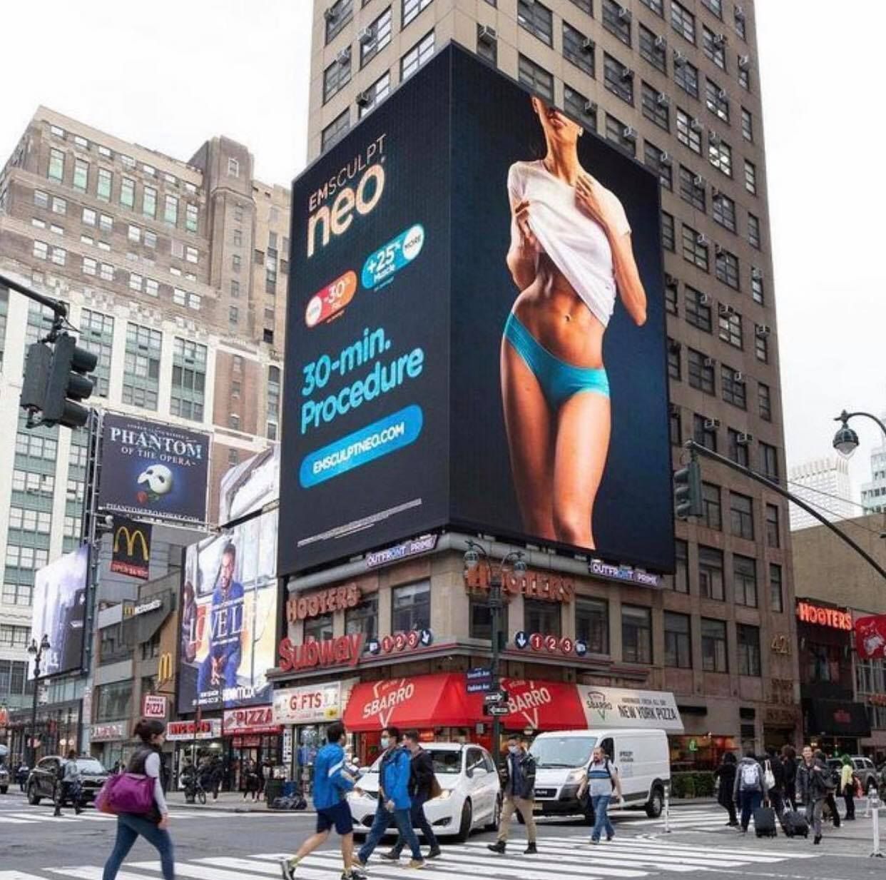 World’s First Needle-Free Procedure Targeting Deep Facial Muscles and Skin, EMFACE® sets world record
