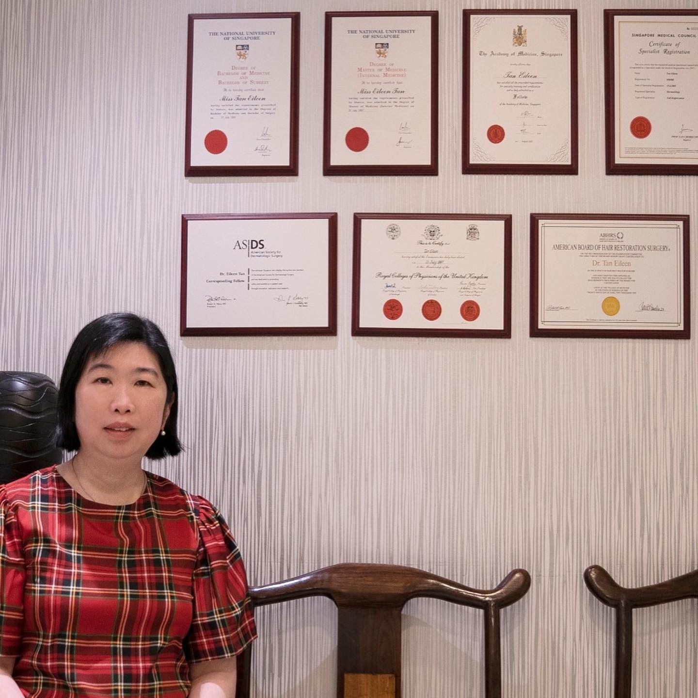 World’s First Needle-Free Procedure Targeting Deep Facial Muscles and Skin, EMFACE® sets world record