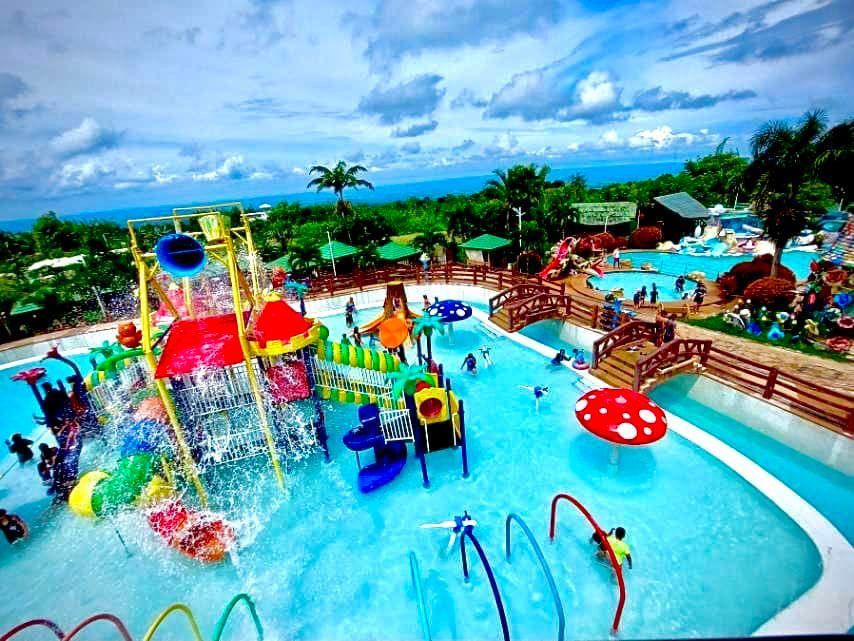 World's Longest Chasing Water Slide, world record in the Philippines