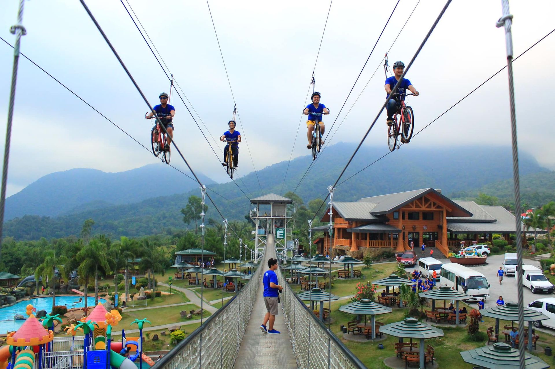 World's Longest Chasing Water Slide, world record in the Philippines