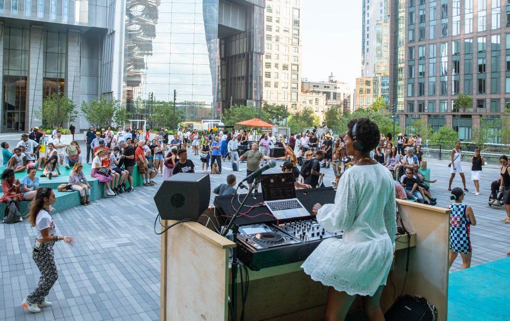 World's First Movable Arts Center, world record in New York City World's First Movable Arts Center, world record in New York City