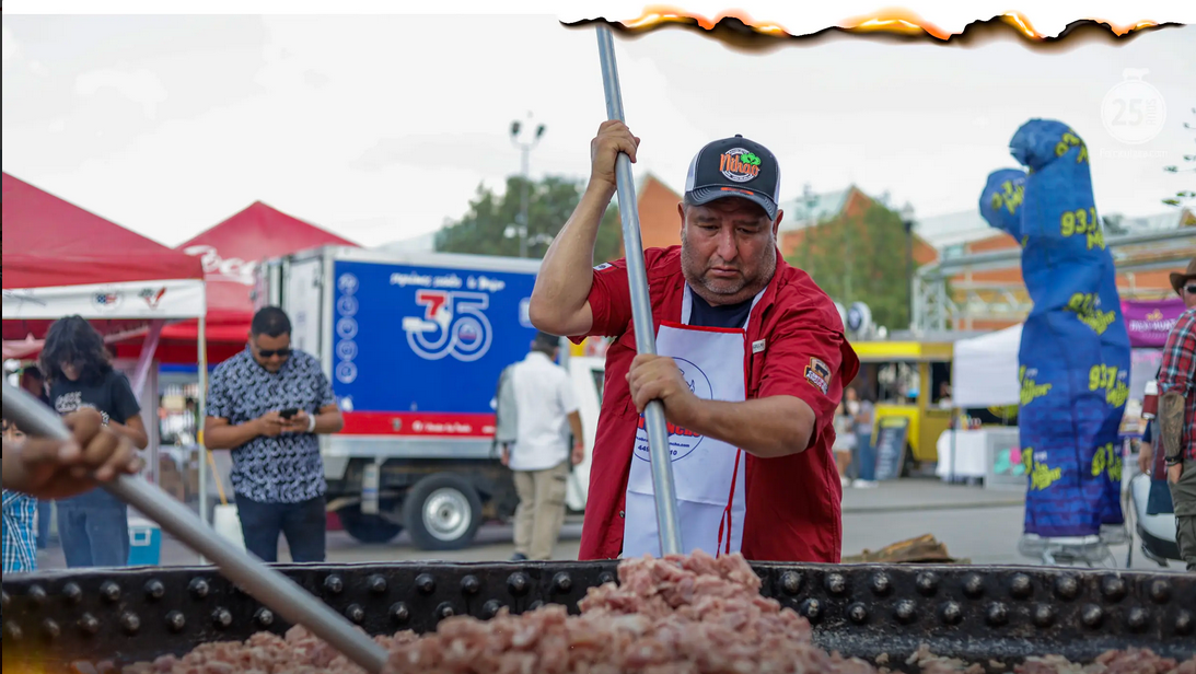 Most tacos served in one hour, world record set in Nuevo León, Mexico Most tacos served in one hour, world record set in Nuevo León, Mexico