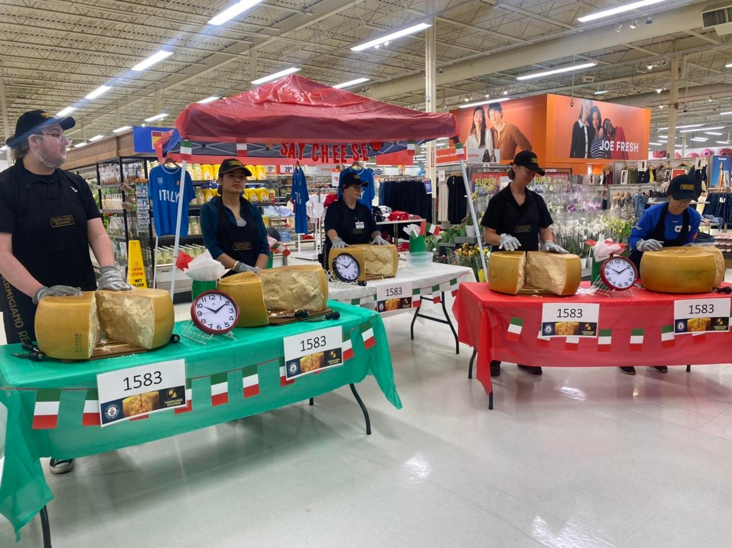 Most parmesan cheese wheels cracked simultaneously, world record in Canada