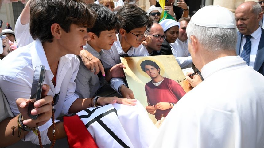 World's First Millennial Saint, world record set by Carlo Acutis