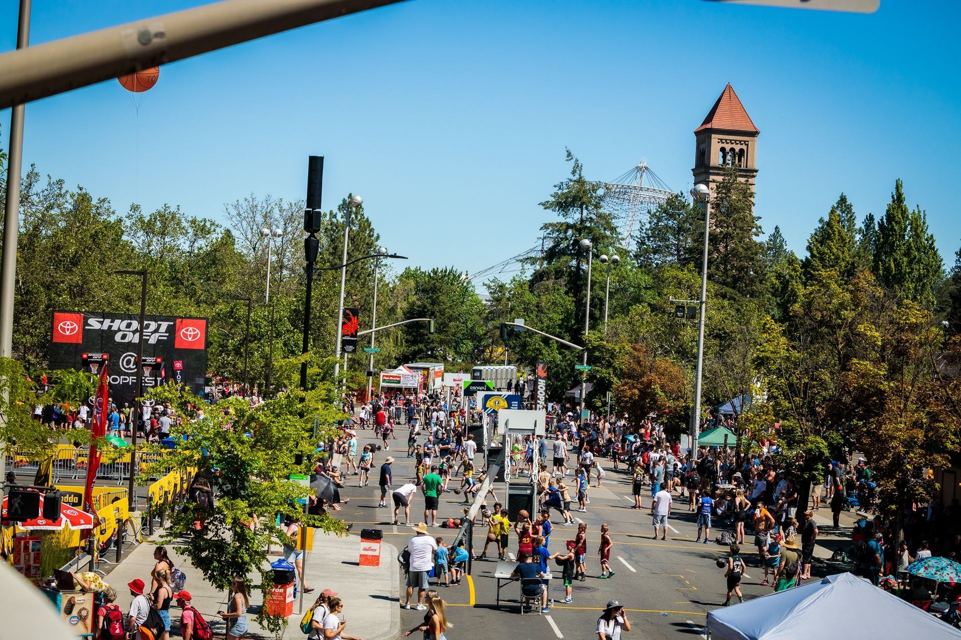 World's largest outdoor 3-on-3 basketball tournament, world record in Spokane, Washington
