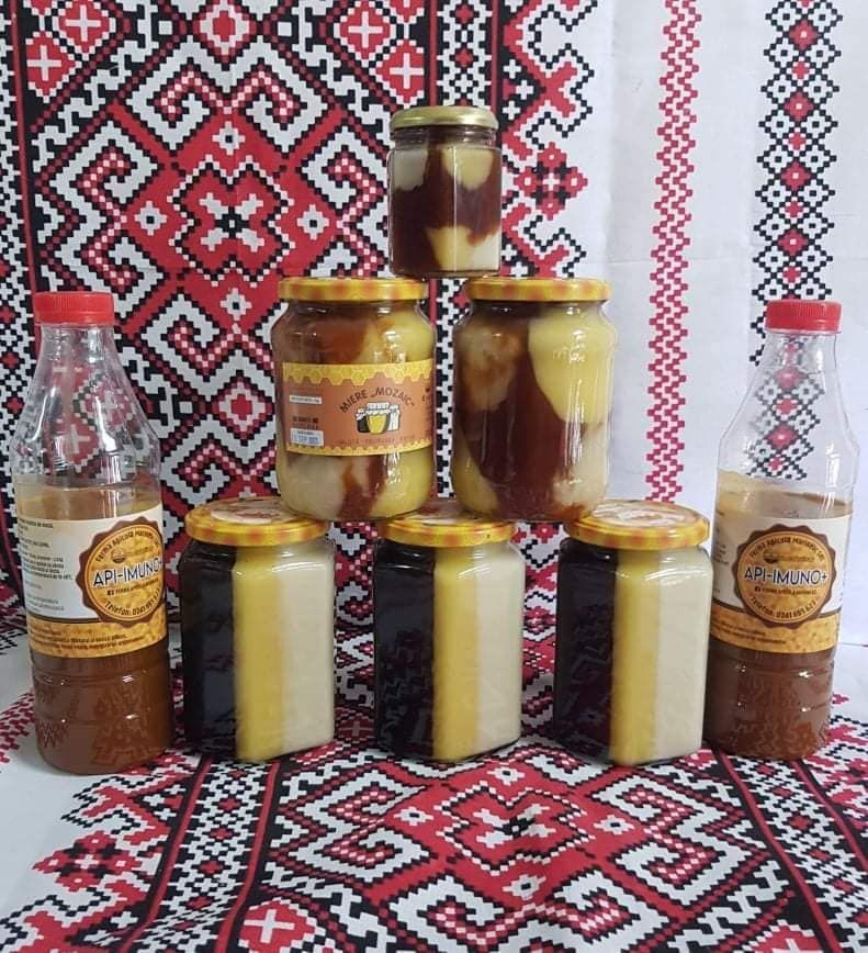World's first honey jar with three vertical layers, world record in Botosani, Romania
