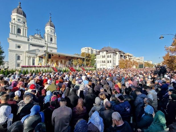 World's Largest Orthodox Pilgrimage, world record in Iași, Romania

