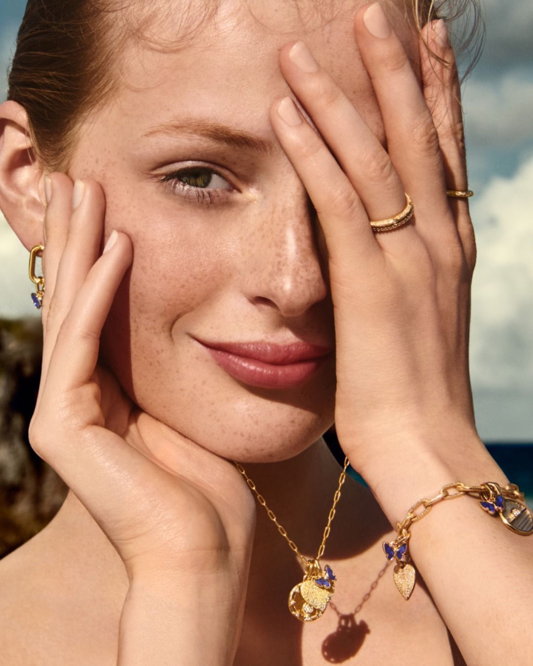 World's Largest Jewelry Brand, world record set by Pandora
