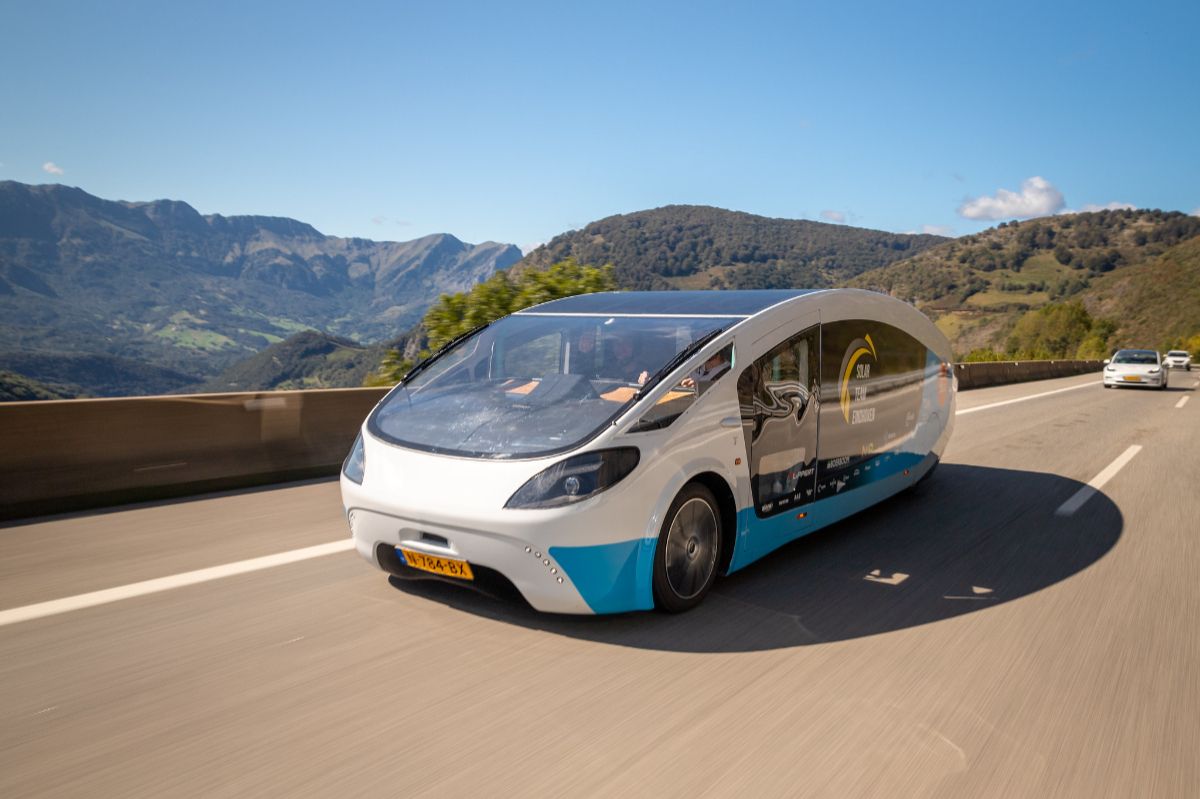 World's first solar-powered campervan, world record set by Stella Vita
