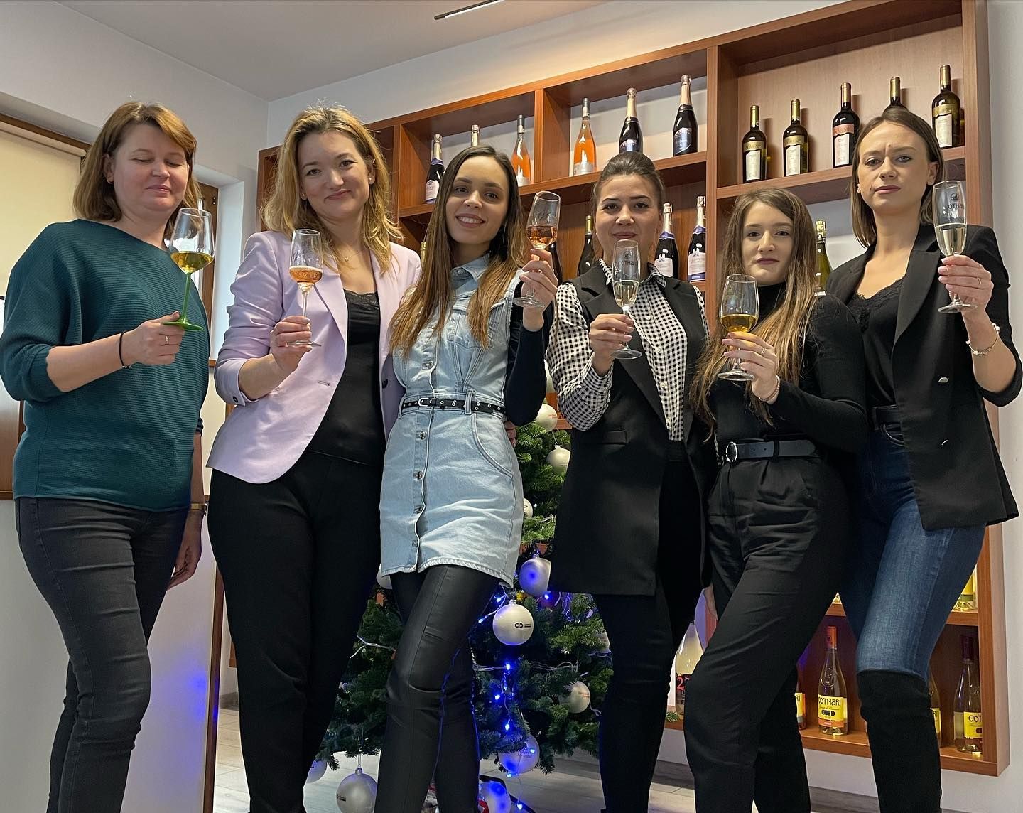 Largest champagne / sparkling wine fight: world record in Iasi, Romania Largest champagne / sparkling wine fight: world record in Iasi, Romania