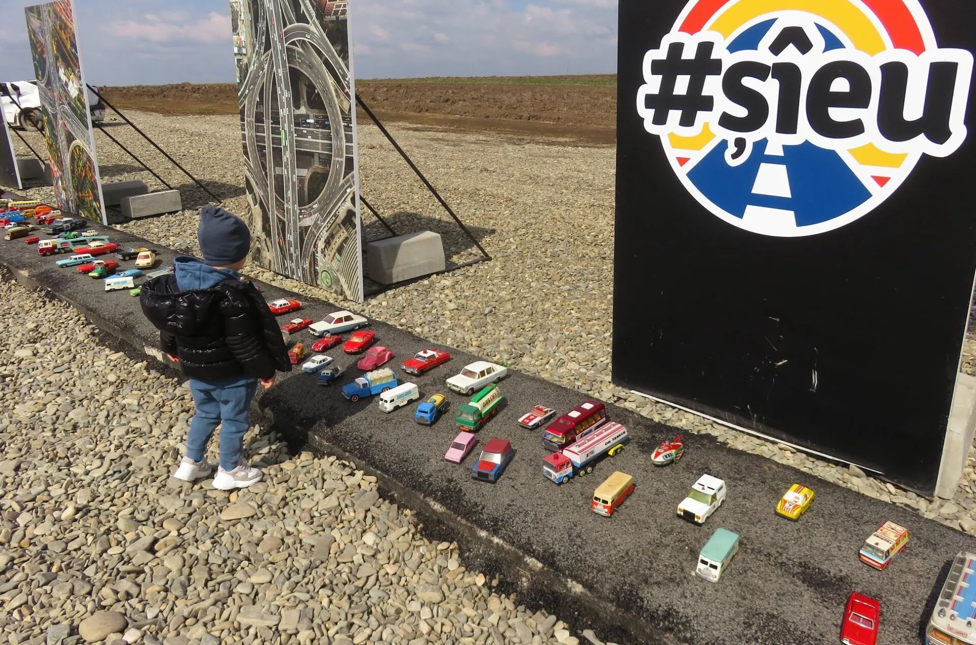 World's Shortest Highway, world record set by the one-meter highway
