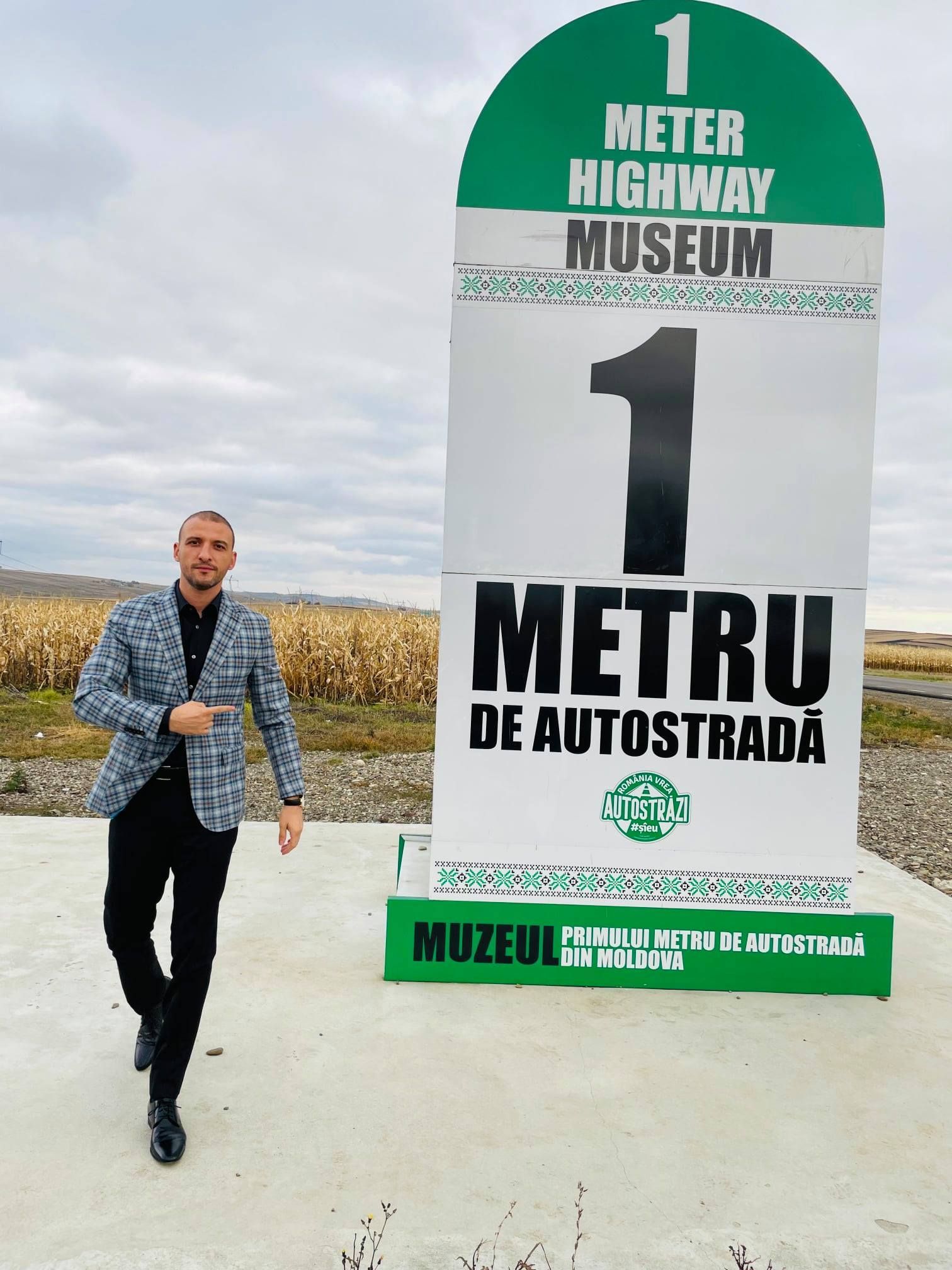 World's Shortest Highway, world record set by the one-meter highway
