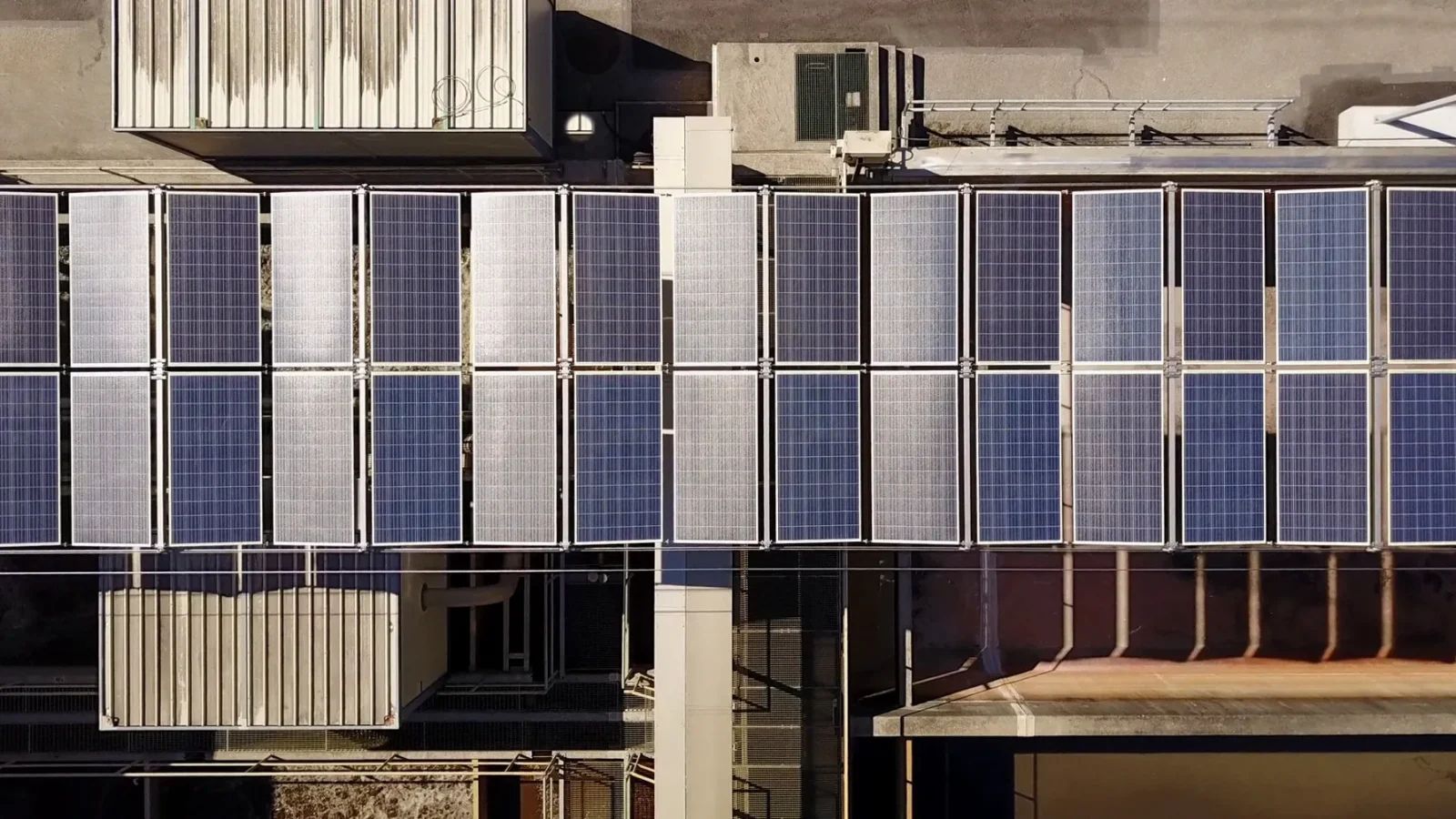 World’s Largest Foldable Solar Roof, world record in Switzerland World’s Largest Foldable Solar Roof, world record in Switzerland